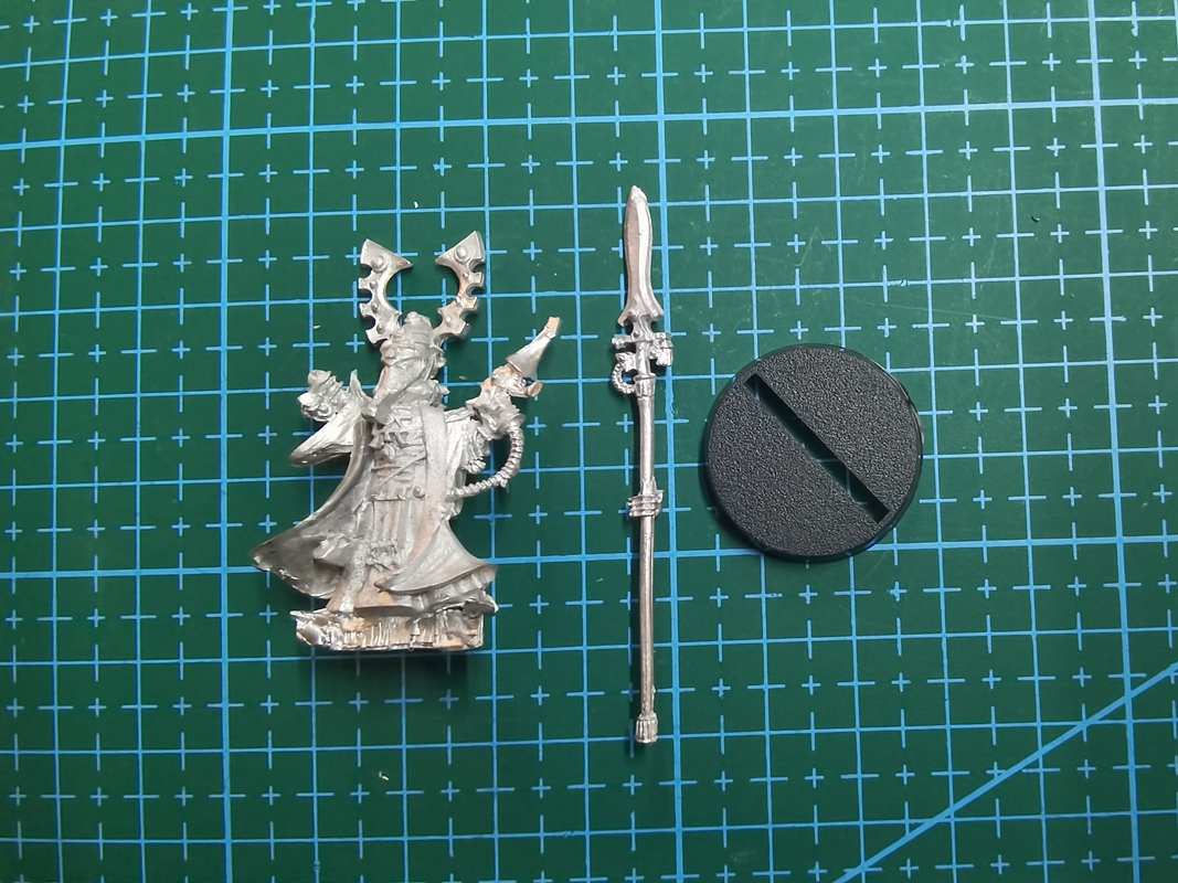 Eldar Farseer with Spear and Skuriken - Image 2