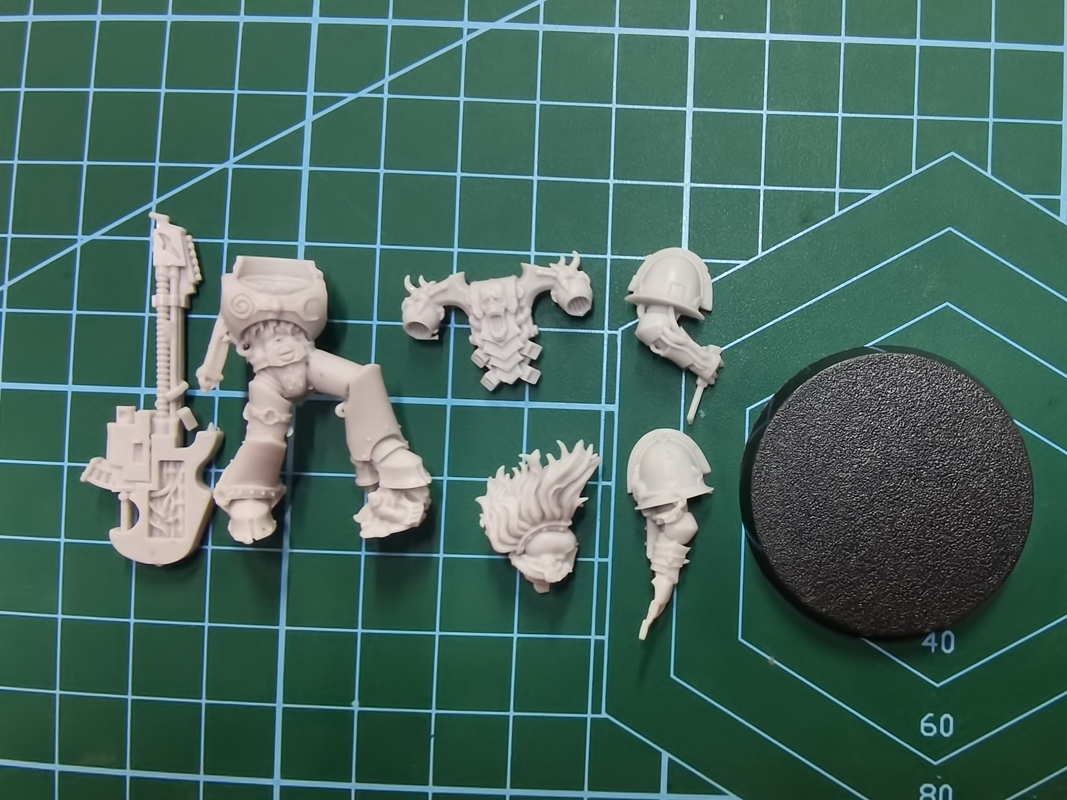 Chaos Space Marines Noise Marine - Image 2