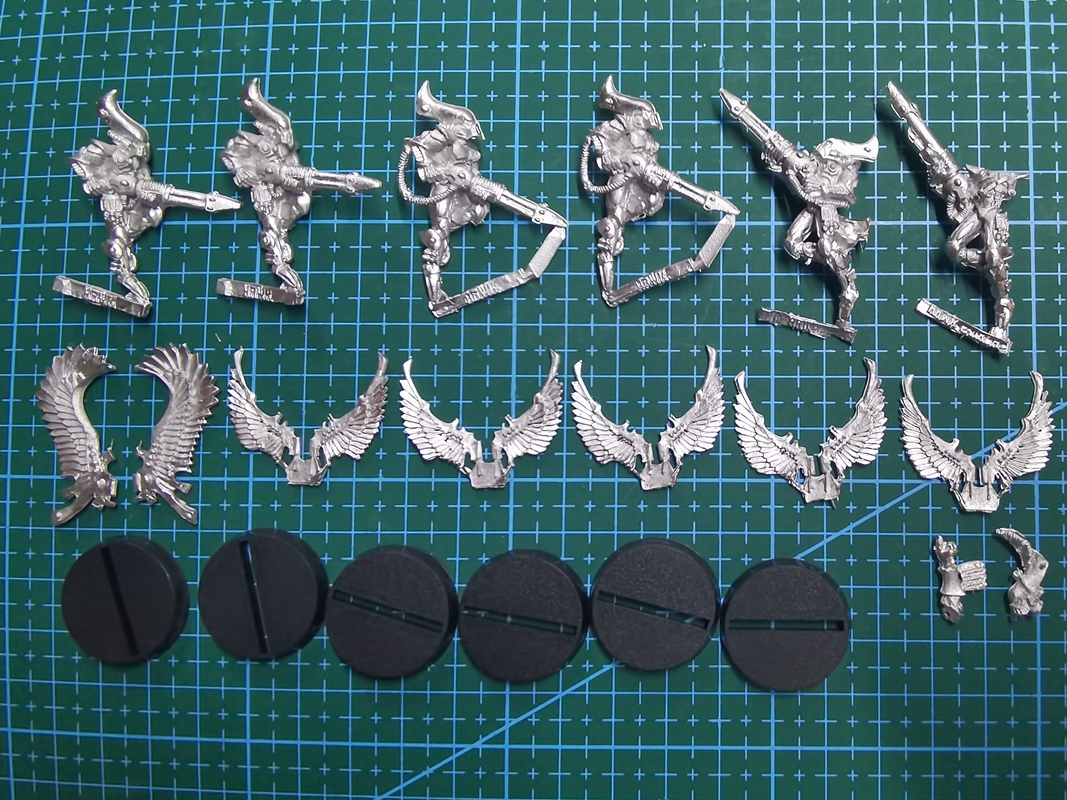 Aeldari Eldar Swooping Hawks - Image 2