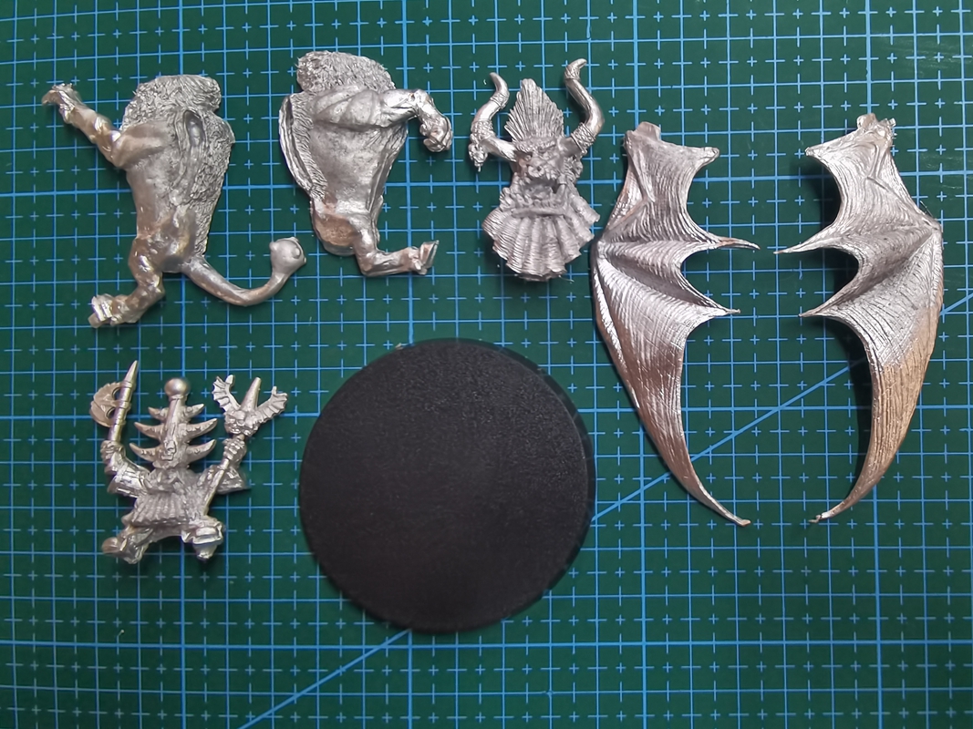 Chaos Dwarfs Hero Infernal Castellan (Metal) - Image 2